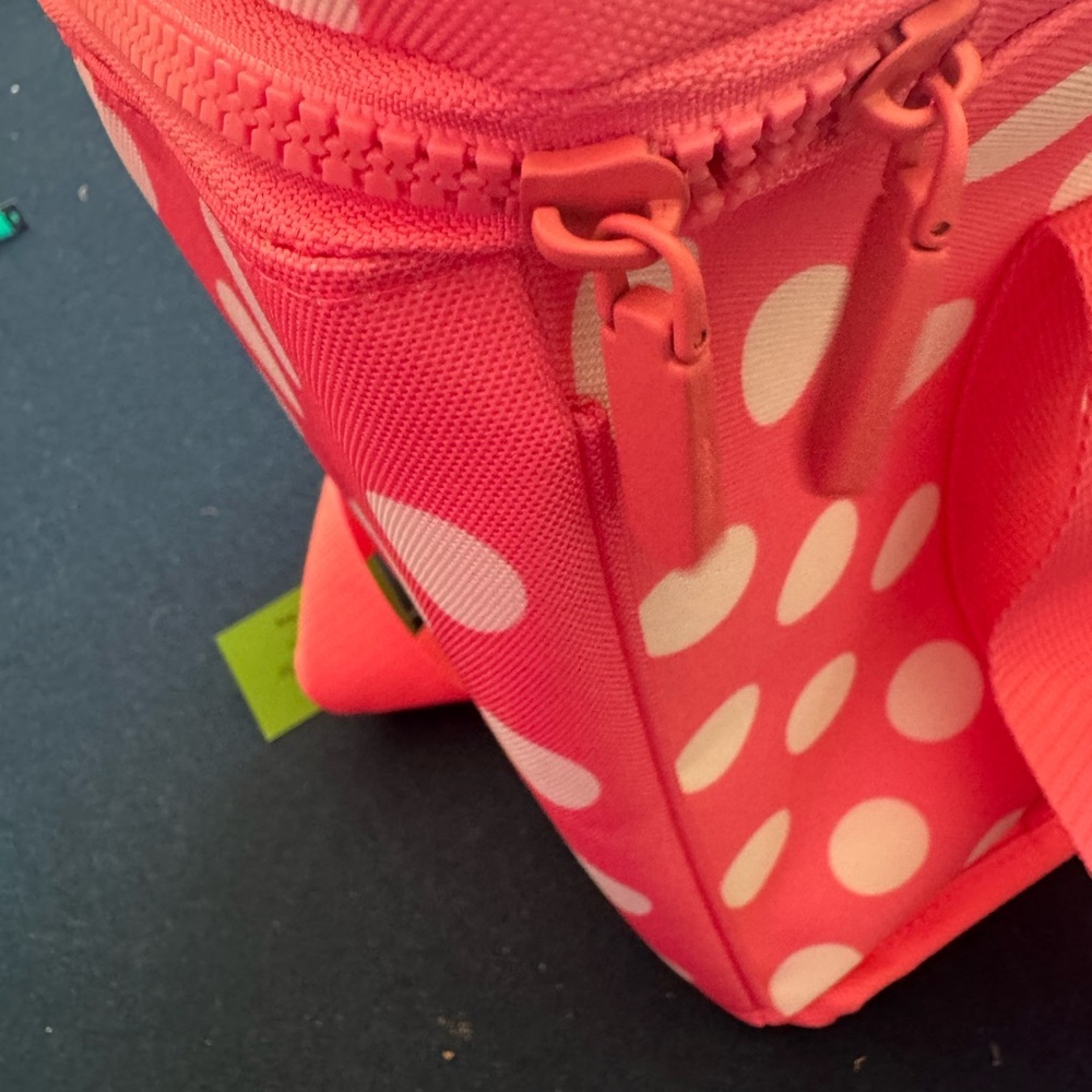 Kate Spade Pink &White insulated tote with Polka Dots, sturdy zipper /handles💗🤍💗 - Picture 13 of 14